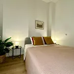 Luxury Suites Mons By Rikas Hotels