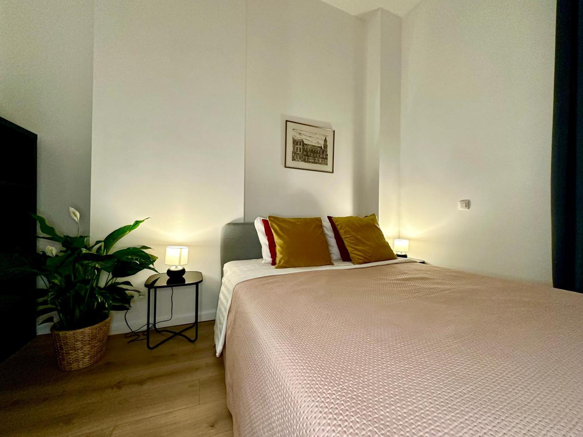 Luxury By Rikas Apartment *